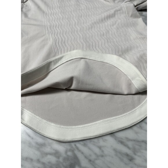 NIKE Women's Dri-FIT ADV Run Division Engineered Running  Jersey top FN2581 104 - Picture 12 of 14